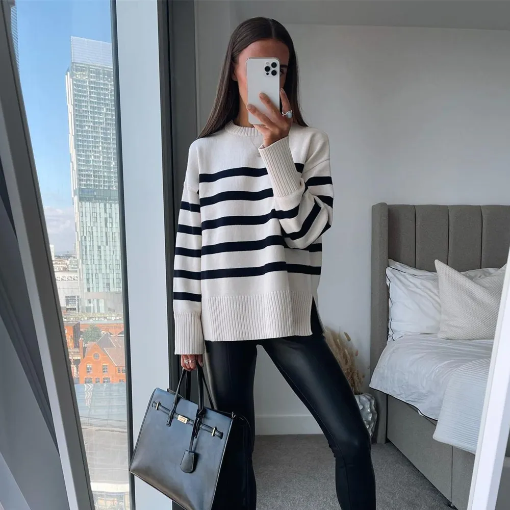 Emma - STRIPED KNIT SWEATER